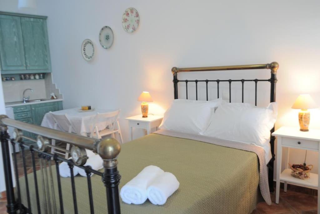 Tsipouras House Villa Kythira Town Bagian luar foto